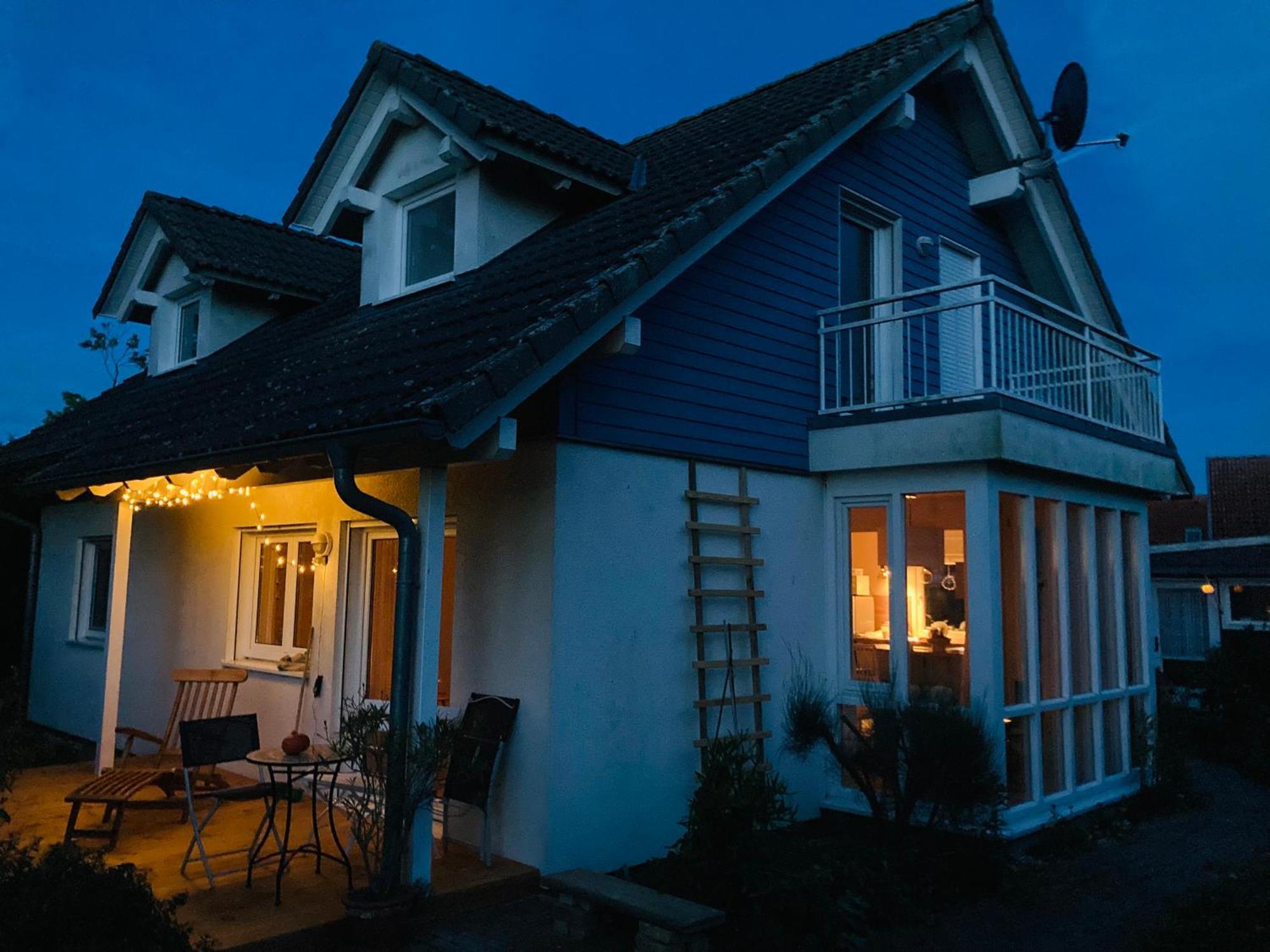 Ferienhaus am Wasser im Grünen Zecherin Exterior foto